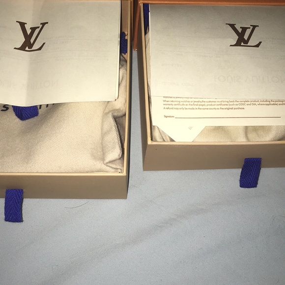 Authentic Louis Vuitton belts - Picture 2 of 8